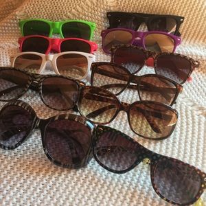 SOLD: Sunglasses Lot